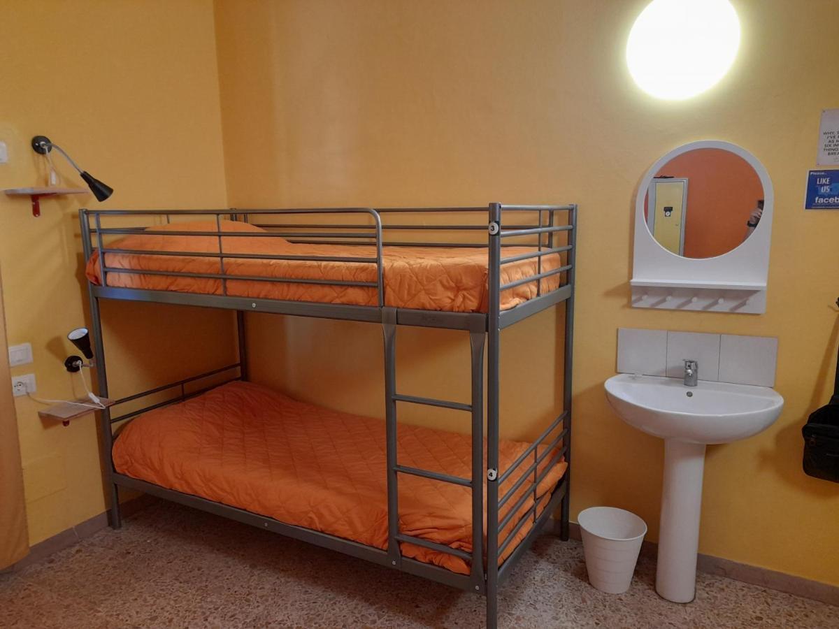 Pisa Train Station Hostel Dış mekan fotoğraf